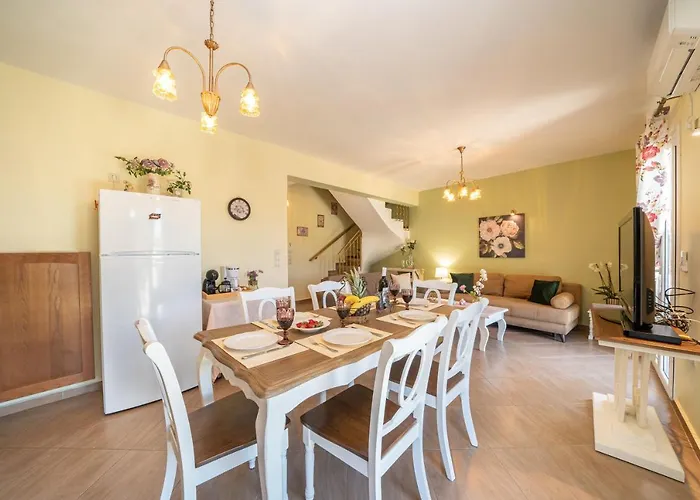 别墅 Superb With Private Pool Peaceful Location 萨米