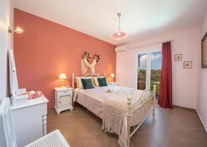 Superb With Private Pool Peaceful Location 别墅