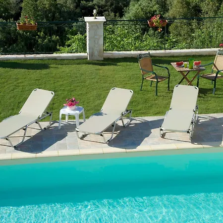 Superb With Private Pool Peaceful Location 빌라 사미