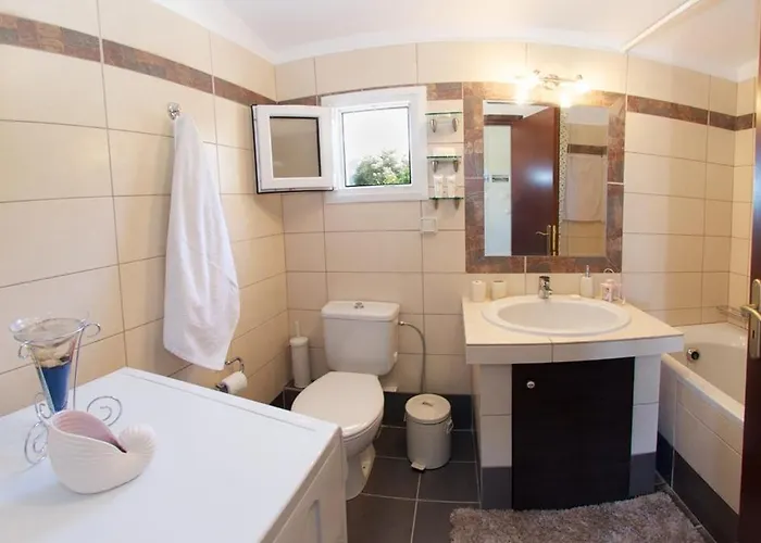 Superb With Private Pool Peaceful Location Vila Sami (Kefalonia)