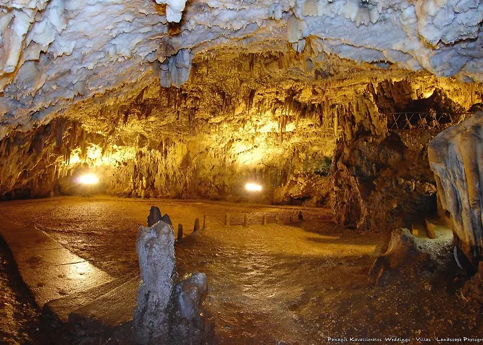 Superb With Private Pool Peaceful Location *