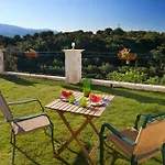 Villa Superb With Private Pool Peaceful Location *