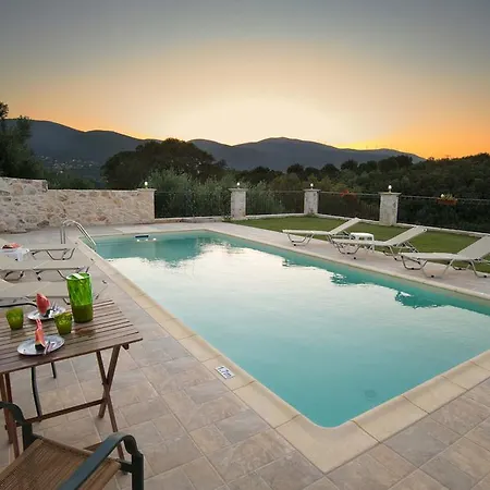Superb With Private Pool Peaceful Location فيلة *